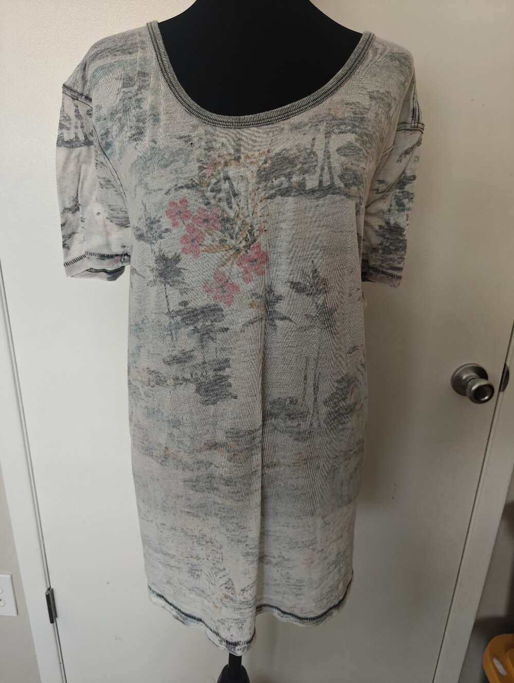 Free People T Shirt Oversized M Floral Weave Knit Top